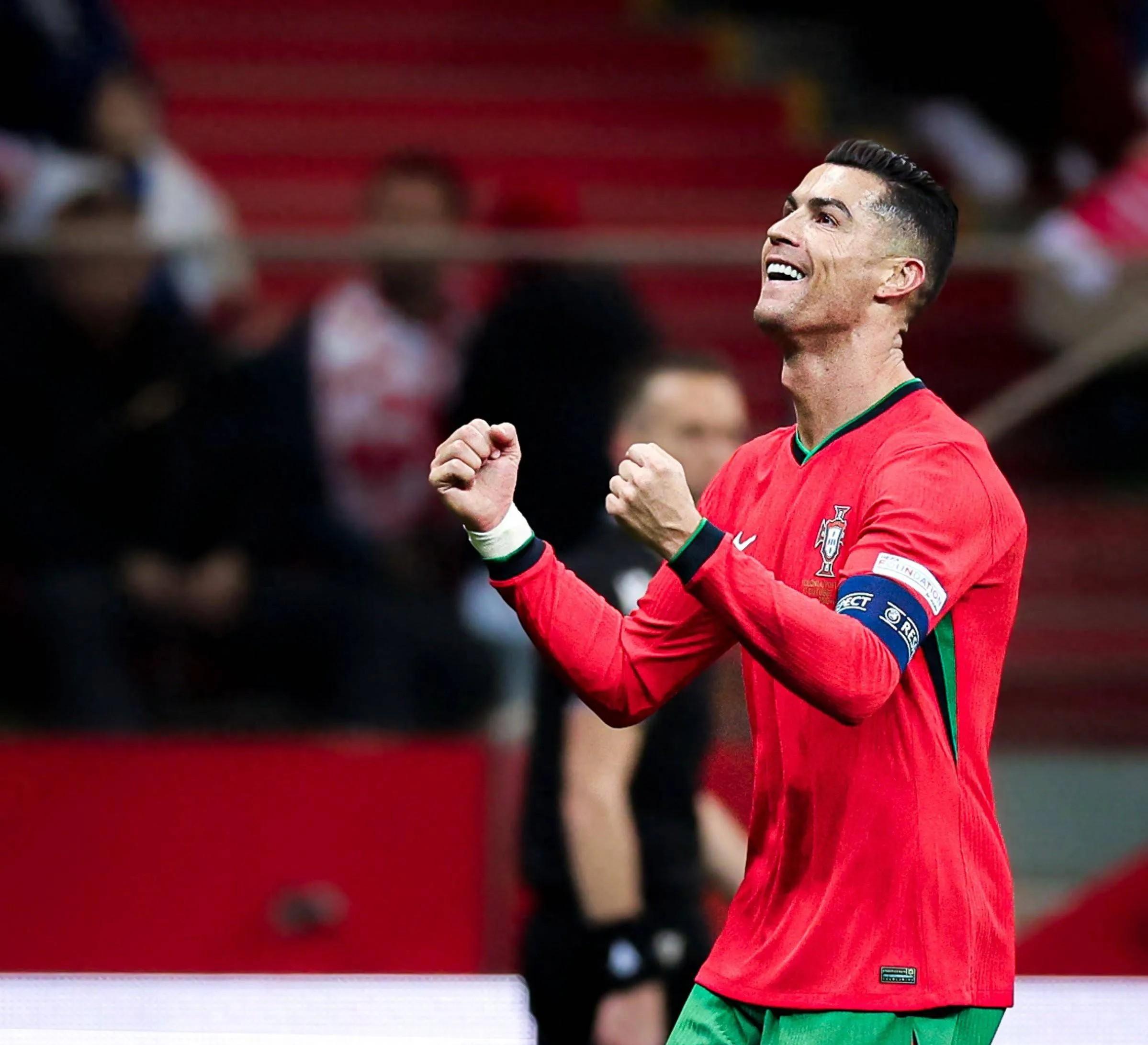 包含葡萄牙队悍然出击，大比分胜利晋级的词条