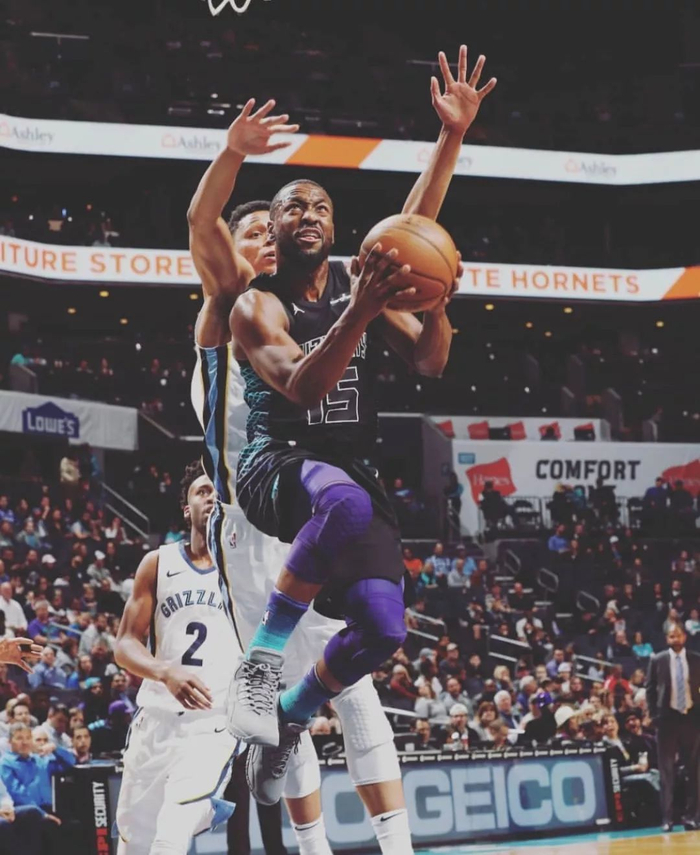 热火vs黄蜂：钱德勒27+11，热火击溃黄蜂的简单介绍