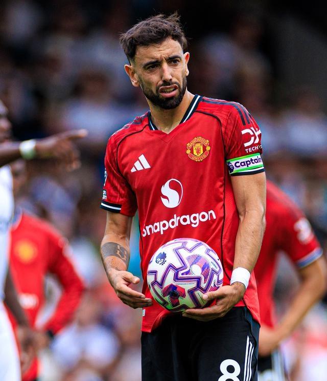 曼联主场被逼平,冲击前四受挫的简单介绍 曼联主场被逼平,冲击前四受挫的简单介绍