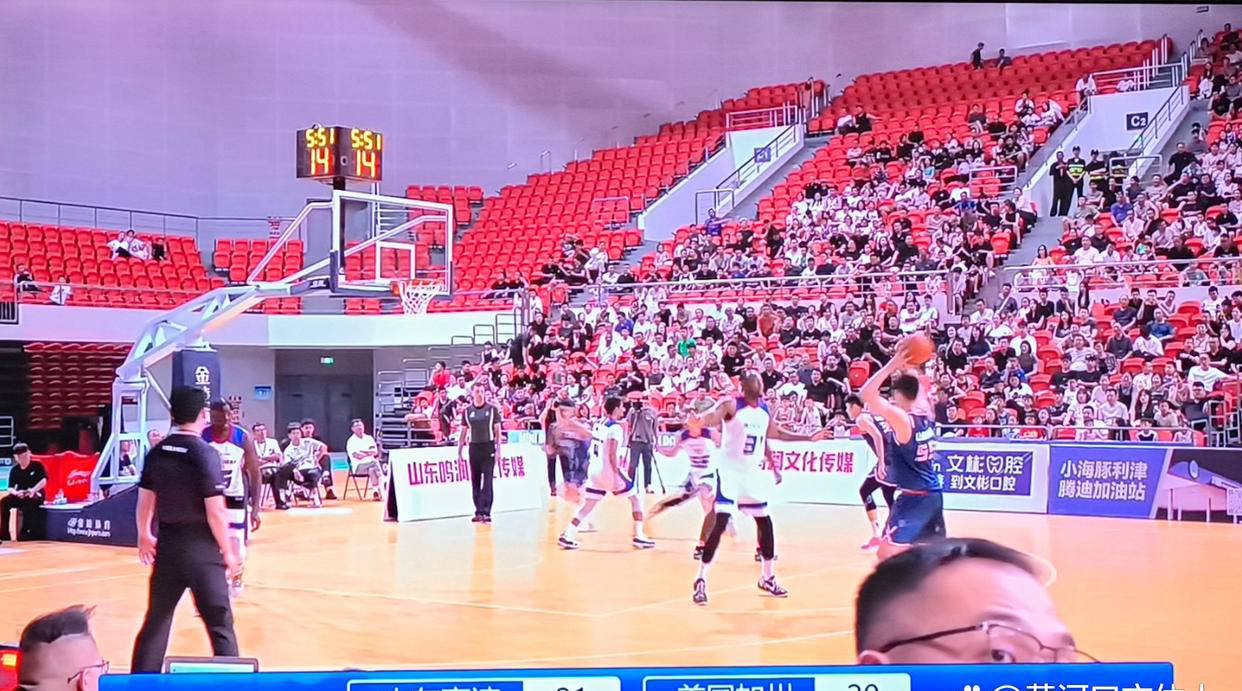 关于山东省体育中心现场火热，喜悦之声持续回荡的信息