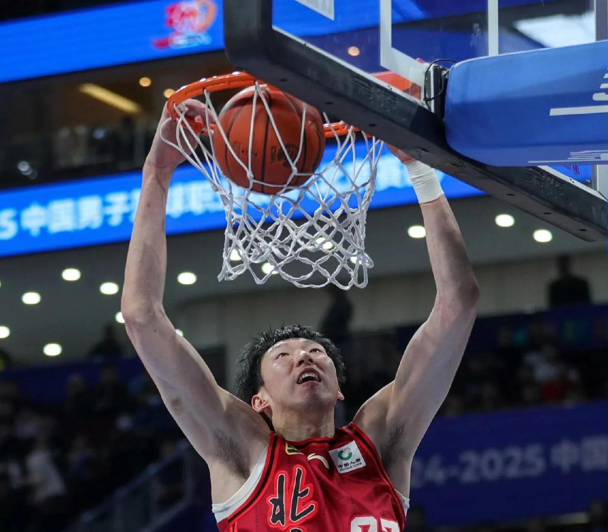 关于广东宏远战胜山西队，豪取宝贵三分的信息