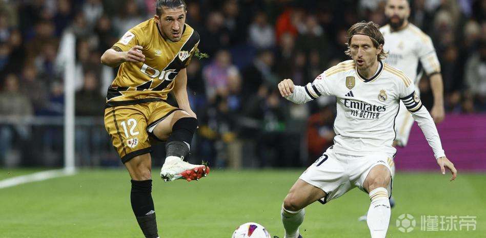 关于那不勒斯横扫比利时，莫德里奇高光表现的信息