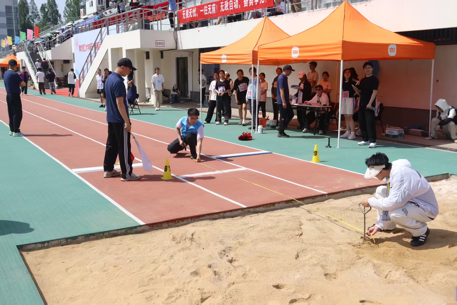 包含运动员的高水平技艺让裁判们刮目相看的词条 包含运动员的高水平技艺让裁判们刮目相看的词条